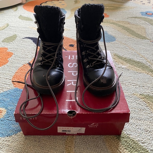 Esprit I Erica Boot I Black I ***BEAT UP*** - Picture 15 of 16